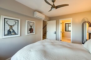 Condo w/ Lake Views - 1 Mi to Diamond Peak Ski!