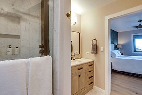 Condo w/ Lake Views - 1 Mi to Diamond Peak Ski!