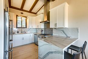 Condo w/ Lake Views - 1 Mi to Diamond Peak Ski!