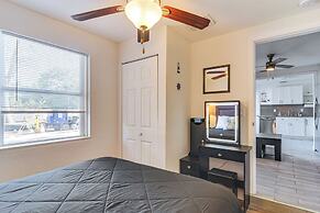 Sunny Gulfport Home: Walk to Art District + Beach!