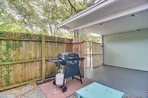 Sunny Gulfport Home: Walk to Art District + Beach!