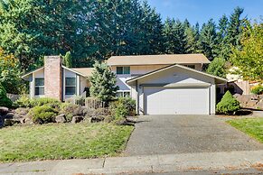 Redmond Vacation Rental ~ 16 Mi to Seattle!