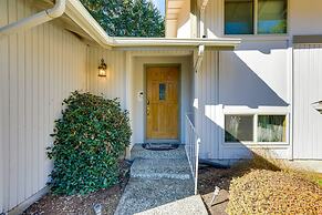 Redmond Vacation Rental ~ 16 Mi to Seattle!