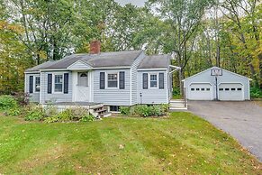 Near Beach: Coastal Maine Getaway w/ Yard