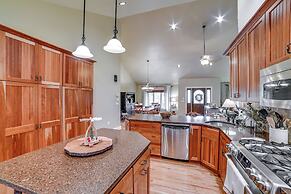 2 Mi to Elk Mountain: Secluded Union Dale Home!