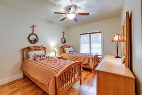 2 Mi to Elk Mountain: Secluded Union Dale Home!