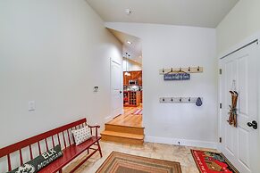 2 Mi to Elk Mountain: Secluded Union Dale Home!