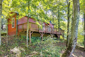 Hendersonville Cabin Near Hiking & Waterfalls!