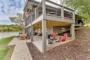 Lakefront Hayesville Retreat w/ Private Swim Dock