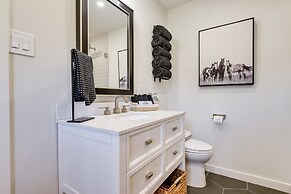 Waterfront Granbury Home w/ Electric Fireplace!