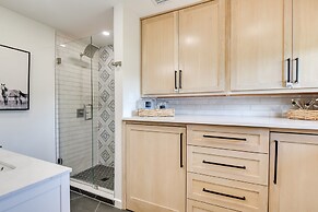 Waterfront Granbury Home w/ Electric Fireplace!