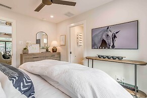 Waterfront Granbury Home w/ Electric Fireplace!