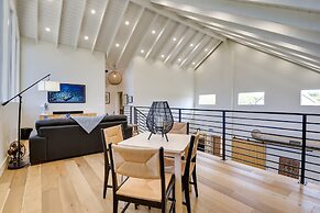 Waterfront Granbury Home w/ Electric Fireplace!