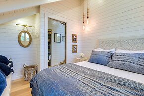 Waterfront Granbury Home w/ Electric Fireplace!