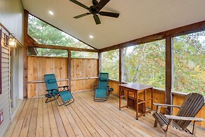Charming Putney Home: Porch, Grill & Hiking Trails