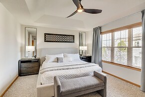 Luxury 'prairie Retreat': 5 Min From Madison!