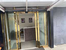 RUSH LAGOS HOTEL SUITES AND LAUNGE