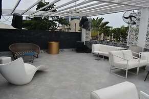 RUSH LAGOS HOTEL SUITES AND LAUNGE