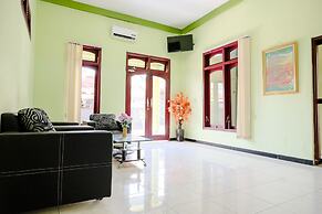 OYO Life 2508 Alba Suites Homestay Syariah
