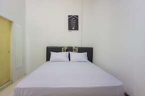 OYO Life 2366 Gatsu Kost