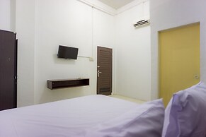 OYO Life 2366 Gatsu Kost