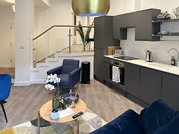 Toothbrush Apartments - Century House