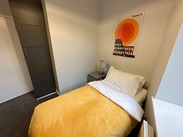 Toothbrush Apartments - Century House