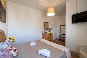 Room in Holiday House - Torre Squillace Room's & Panoramic Rooftop