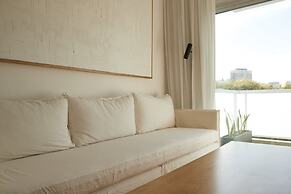 Stylish 2-Bedroom Retreat in Palermo