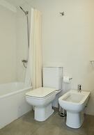 Stylish 2-Bedroom Retreat in Palermo