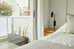 Stylish 2-Bedroom Retreat in Palermo