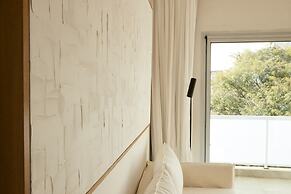 Stylish 2-Bedroom Retreat in Palermo