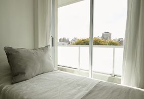 Stylish 2-Bedroom Retreat in Palermo