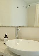 Stylish 2-Bedroom Retreat in Palermo