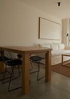 Stylish 2-Bedroom Retreat in Palermo