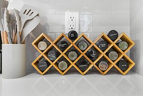 Bobba Fett's Carbonite Suite