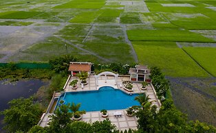 Water Garden Resort & Spa