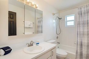 Sea Glass Secrets by Avantstay 3 Mins to Beach