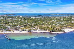 Sea Glass Secrets by Avantstay 3 Mins to Beach