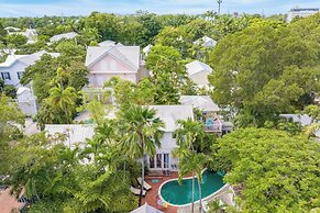 Monkey House by Avantstay Pool, by Duval Street