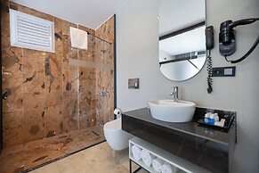Roseira Mar-Inn Luxury