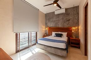 Minimalistic Coup De Coeur In Town - 2 Rooms Unit