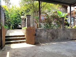 Casa Qatzij - Guest House