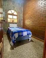 Casa Qatzij - Guest House