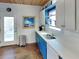 Rp14 - Cassie's Surfing Cow Cottage