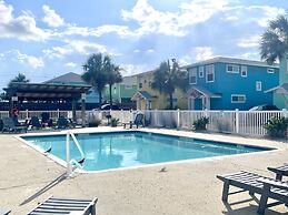 Rp14 - Cassie's Surfing Cow Cottage