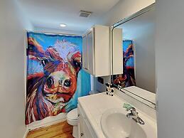 Rp14 - Cassie's Surfing Cow Cottage