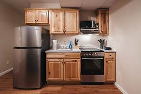 Engle Farmhouse 5BDR Vineyard Views