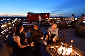 avid Hotel Wisconsin Dells – Lake Delton by IHG