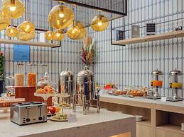 Holiday Inn Express Shanghai Hongqiao Linkong by IHG